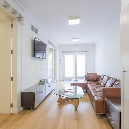 My Space - 2 Bedroom In Uptown *