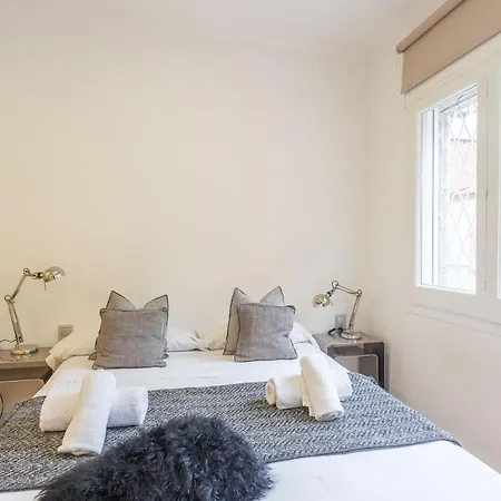 My Space - 2 Bedroom In Uptown Barcelona