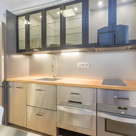 My Space - 2 Bedroom In Uptown * Barcelona