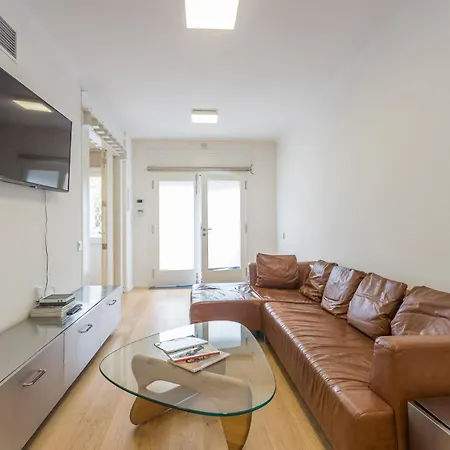 My Space - 2 Bedroom In Uptown *