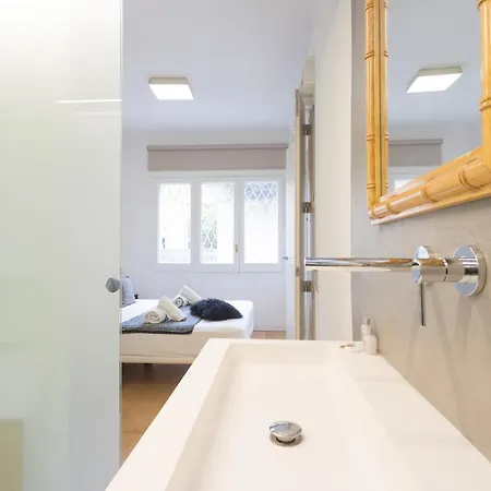 My Space - 2 Bedroom In Uptown Appartement