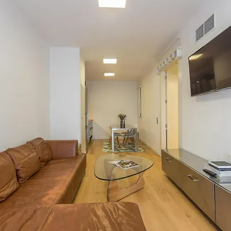 My Space - 2 Bedroom In Uptown * Barcelona