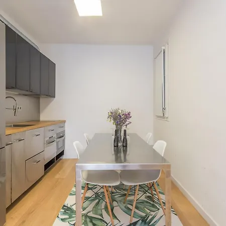 My Space - 2 Bedroom In Uptown Appartement Barcelona