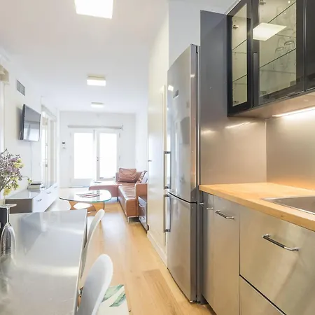 My Space - 2 Bedroom In Uptown Barcelona